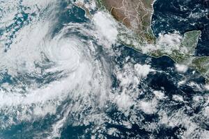 El huracán Jova es de categoría 4: cómo avanza en la costa de México y qué impacto tendrá