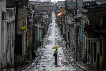 El huracán Melissa tocó tierra en Cuba después de su paso devastador por Jamaica