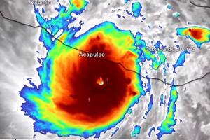 El huracán "Otis", de categoría cinco, tocó tierra y advierten que es “potencialmente catastrófico”