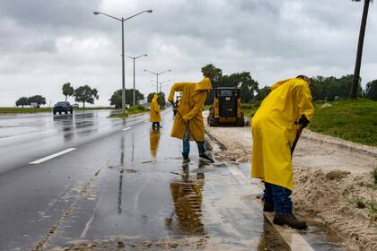 Hay toque de queda en varias de las zonas que están afectadas, ya que todo indica que la situación empeorará