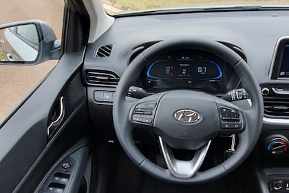 El Hyundai HB20 de entrada tiene buen equipamiento