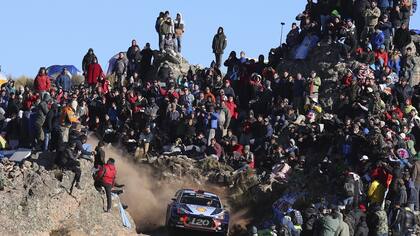 El Hyundai i20 de Neuville en El Cóndor (Córdoba)