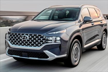 El Hyundai Santa Fe 2022 es uno de los vehículos elegibles para obtener compensaciones económicas y reparaciones gratuitas