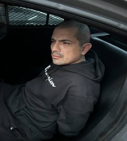 El ICE difundió las imágenes de la detención a un migrante ilegal en Los Ángeles