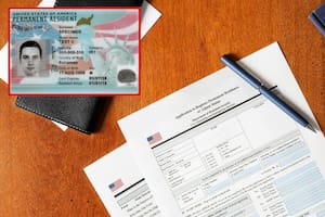 Se casaron con ciudadanos estadounidenses, pero fueron arrestados mientras tramitaban la green card