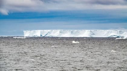 El iceberg A-68 fue uno de los más grandes registrados cuando se desprendió inicialmente de la capa de hielo Larsen C