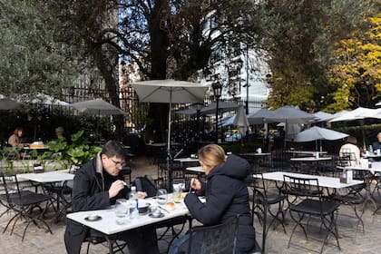 El icónico patio de Croque Madame en el Museo de Arte Decorativo.