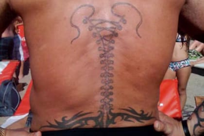 El impactante tatuaje de Ricardo Fort