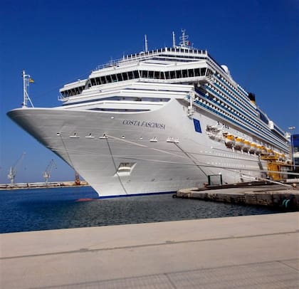 Se espera que el imponente crucero Costa Fascinosa realice la temporada de verano desde el puerto de Buenos Aires