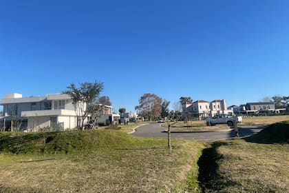 El impuesto inmobiliario está dividido en:
edificado, baldío, complementario, rural