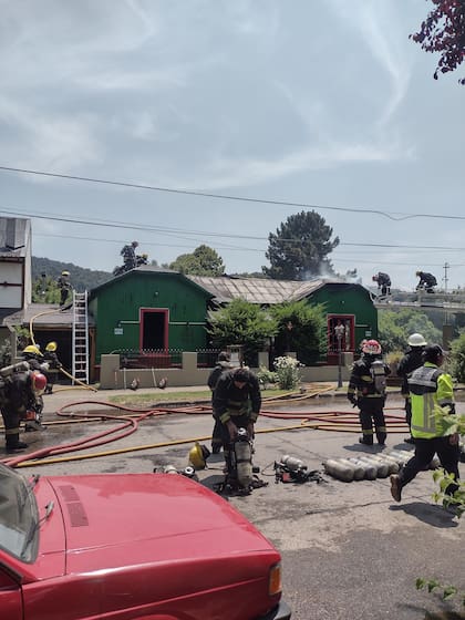 El incendio dañó la mitad de la casa