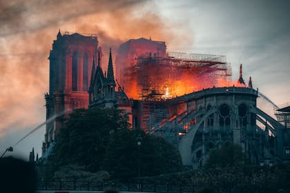 El incendio de la catedral de Notre-Dame en 2019.