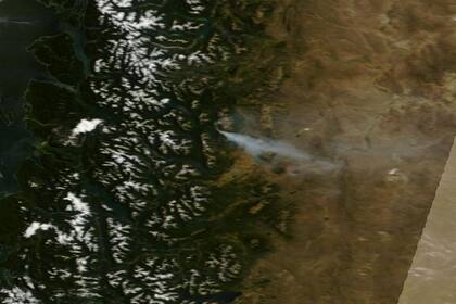 El incendio en el Parque Nacional Los Alerces, visto desde el espacio