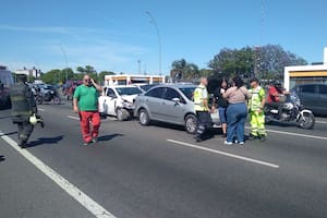 Chocaron tres autos en la General Paz: nueve heridos y caos de tránsito