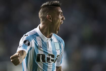 Ricardo Centurión en Racing, donde irrumpió con todo y se destacó