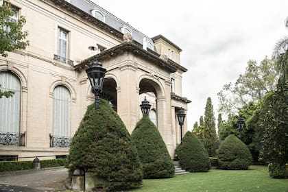 El inconfundible sello del paisajista Carlos Thays se aprecia en cada plano y cada rincón del jardín.
