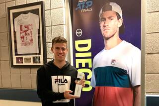 Diego Schwartzman. El final de una película en la que se vistió de superhéroe