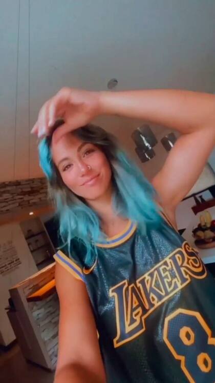 El increíble cambio de look de Flor Vigna