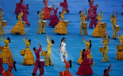 El increíble show de Camila Cabello en la apertura de la final de la Champions League