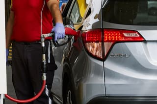 Cuánto impactará la suba de la nafta en la inflación de marzo, según economistas