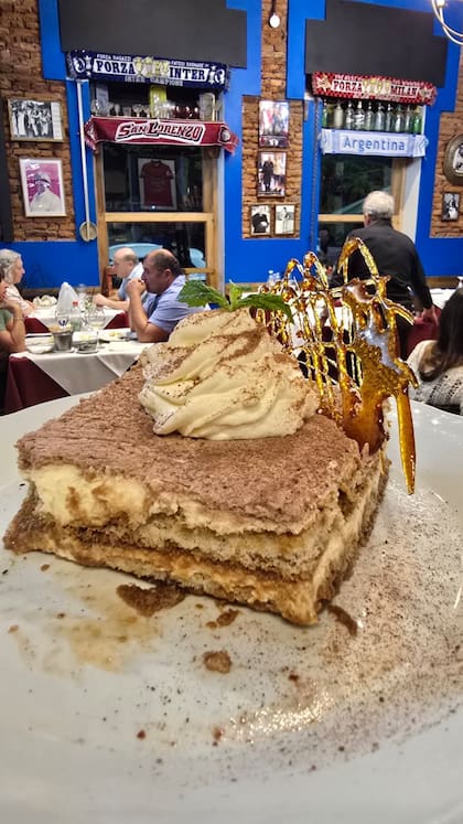 El infaltable tiramisú, entre los postres destacados