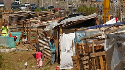 El informe hizo referencia no sólo a la situación de vulnerabilidad social hasta 2015, sino también a la incidencia de las políticas actuales en un nuevo estrato de pobreza