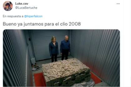 El ingenio de los s también se demostró en la red del pajarito, quienes bromearon sobre la situación que vivió Julián en un banco de Mar del Plata