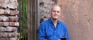 Tim Atkin, el influyente crítico inglés que recorrió Argentina y probó 1.200 vinos
