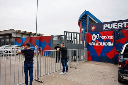 El ingreso a la cancha de San Lorenzo