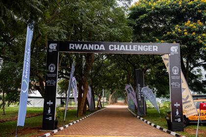 El ingreso al complejo donde se disputa, por primera vez, el Challenger de Kigali, Ruanda