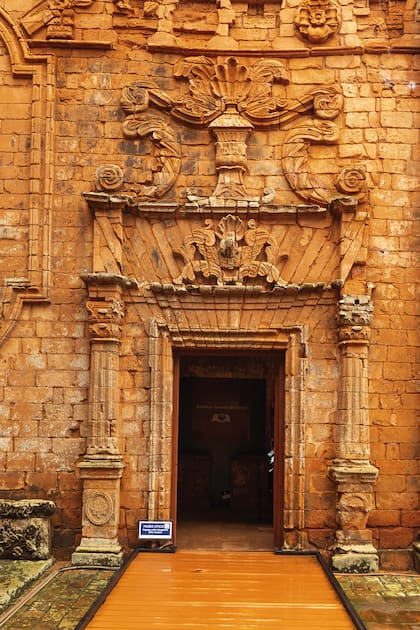 El ingreso al Museo Lítico de la Misión de Santísima Trinidad del Paraná, la más completa de las reducciones jesuíticas.