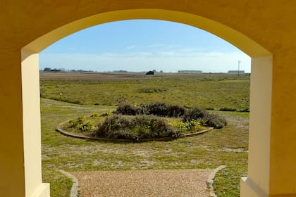 El ingreso de Altamar en los confines de Mar del Sud del lado del campo