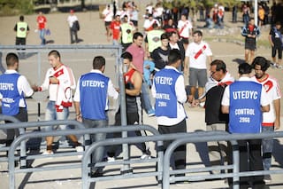 Todo lo que falta (y falta bastante) para el regreso de los visitantes