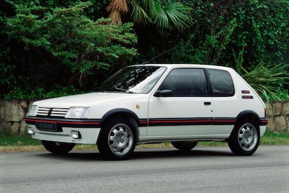 El inolvidable Peugeot 205 GTI
