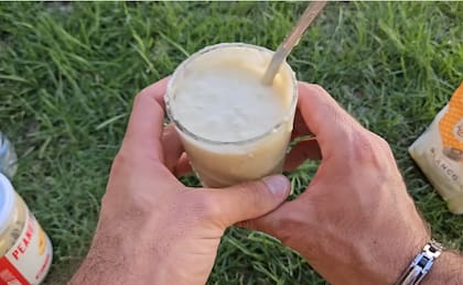 El insecticida quedará como una pasta espesa, parecida un puré que habrá que distribuir por el hogar