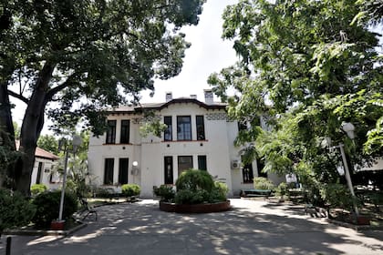 El instituto Pasteur funciona en Parque Centenario