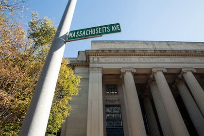 El Instituto Tecnológico de Massachusetts (MIT) se encuentra en Boston
