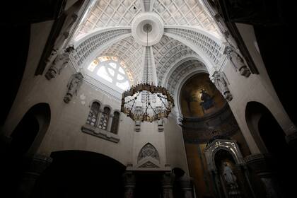 El Instituto Unzué, ubicado frente al mar, sobre el Boulevard Marítimo Peralta Ramos