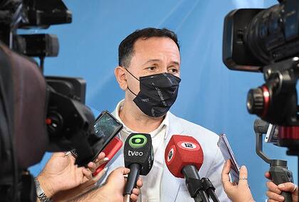 El intendente de Trelew, Adrián Maderna, se desvinculó de los audios virales en los que se instigaba a la violencia durante las marchas antimineras.