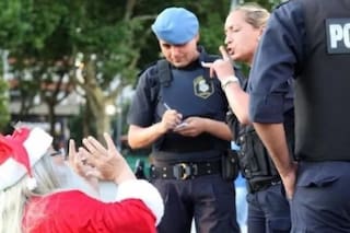 Un Papá Noel fue denunciado por malos tratos en La Plata