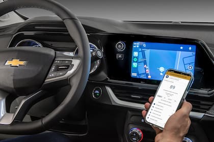 El interior de la Chevrolet Montana, con su pantalla multimedia de 8 pulgadas