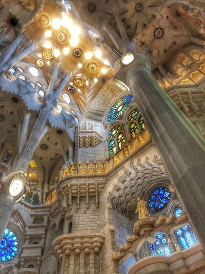 El interior de La Sagrada Familia.