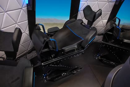 El interior de New Shepard, la cápsula de la firma Blue Origin que llevará a Jeff Bezos al espacio