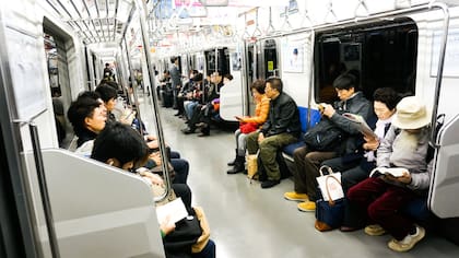 El subte de Tokio es considerado uno de los mejores del mundo