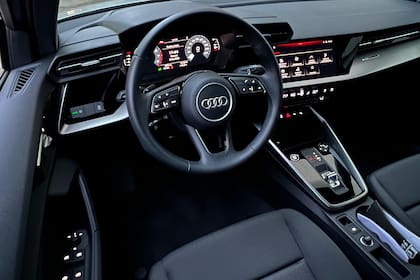 El interior del Audi A3 Sportback tiene aires deportivos