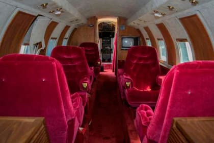 El interior del avión fue diseñado por el cantante(Foto GWS Auction)
