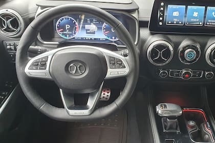 El interior del BAIC BJ40 sigue los parámetros de los Mercedes-Benz