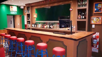 El interior del bar de Moe de Ituzaingó