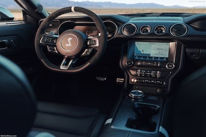 El interior del Ford Mustang Shelby GT500 2020
