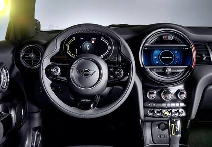 El interior del Mini Cooper SE eléctrico